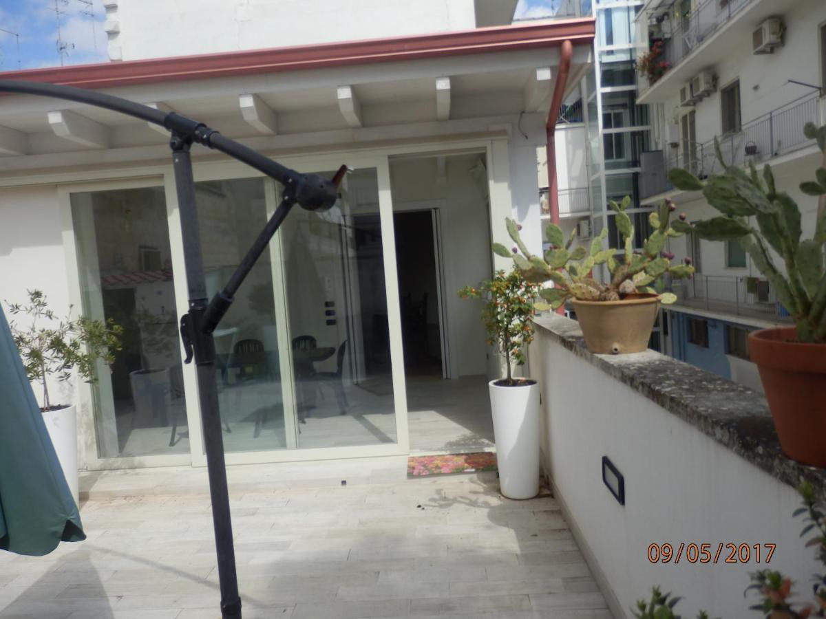 Casa Lauretta - Terrazza - Garage Wifi E Bici Gratuite Villa Lecce Dış mekan fotoğraf